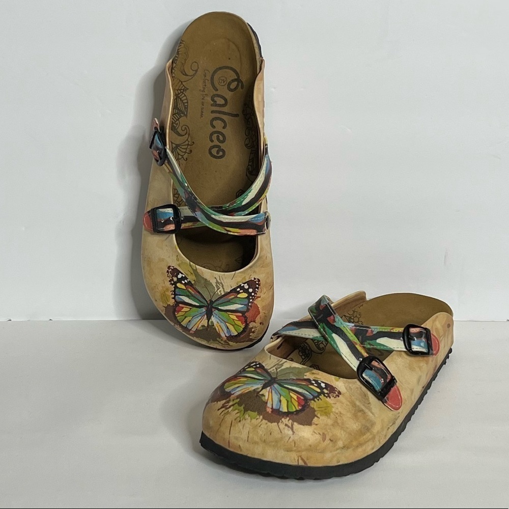 Calceo Women’s Colorful Butterflied Patterned Sandal Clogs - Picture 7 of 12